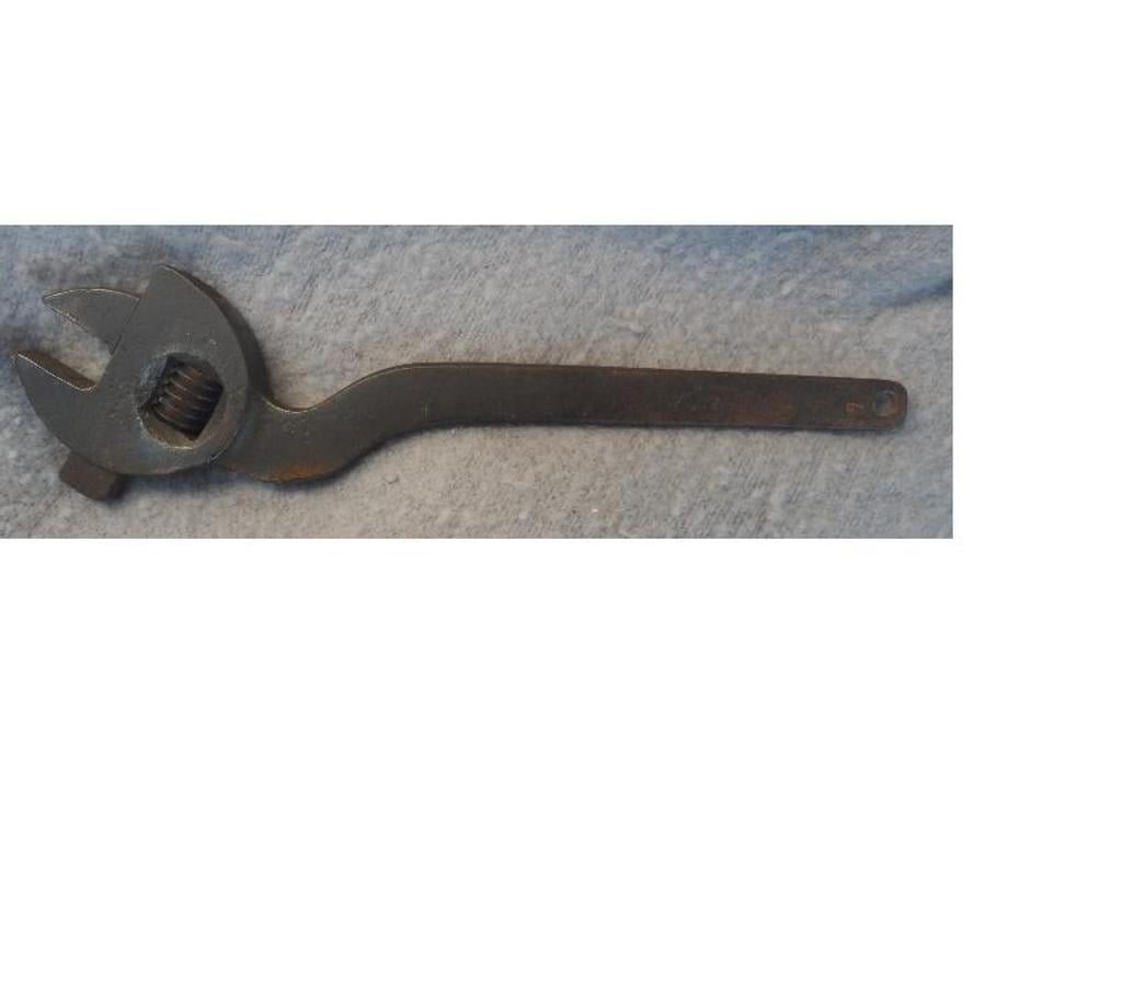  Hérault Castries - 34160 - Photos Vivastreet Clé à molette coudée ancienne N°7 graissée, fonctionnelle 