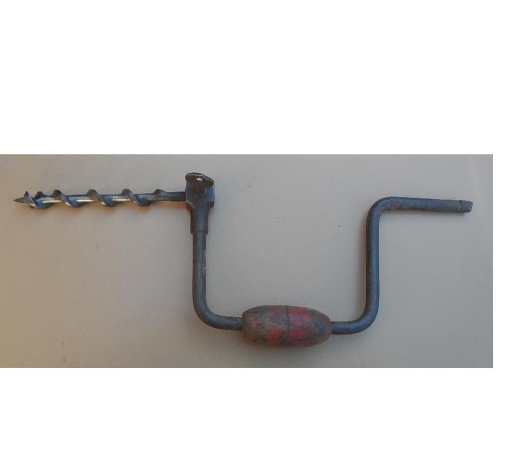  Hérault Castries - 34160 - Photos Vivastreet Vilebrequin manuel + mèche à bois de 16 vendu avec 