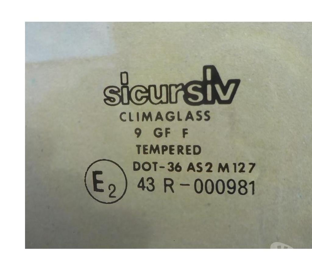 Pièces et services auto Pyrénées-Orientales Perpignan - Photos Vivastreet vitre avant droite jaguar xj40