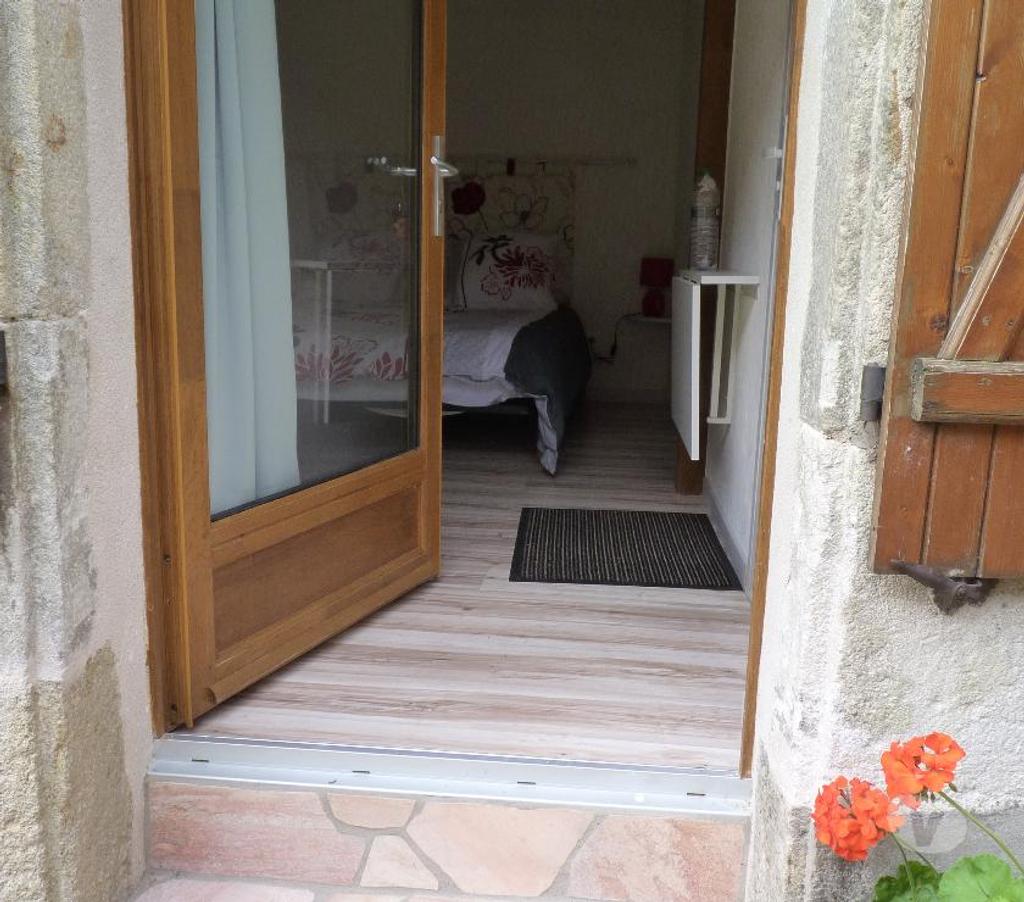 location saisonniere Puy-de-Dôme Billom - 63160 - Photos Vivastreet Gîte 3 * Auvergne - campagne - calme et nature