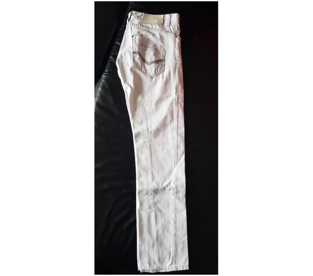 Vêtements occasion Doubs Sochaux - 25600 - Photos Vivastreet un Jeans Redskins W29 L30