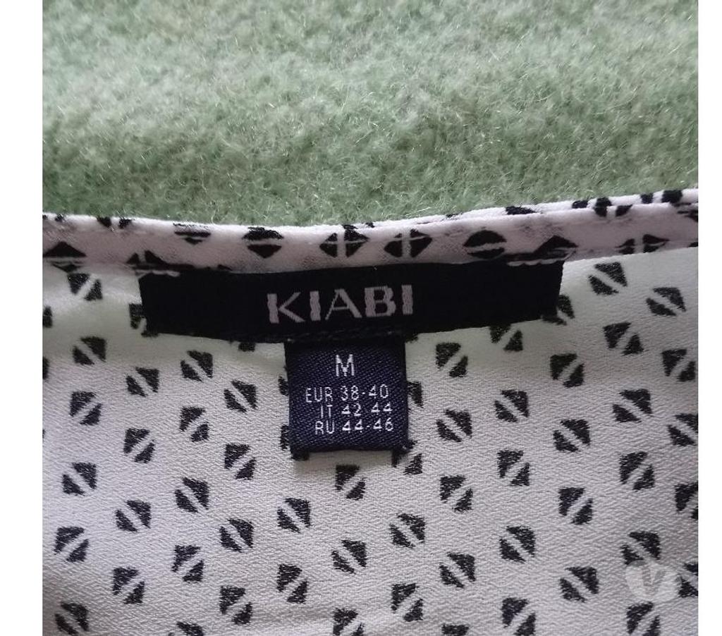 Vêtements occasion Seine-Saint-Denis La Courneuve - 93120 - Photos Vivastreet Débardeur Kiabi