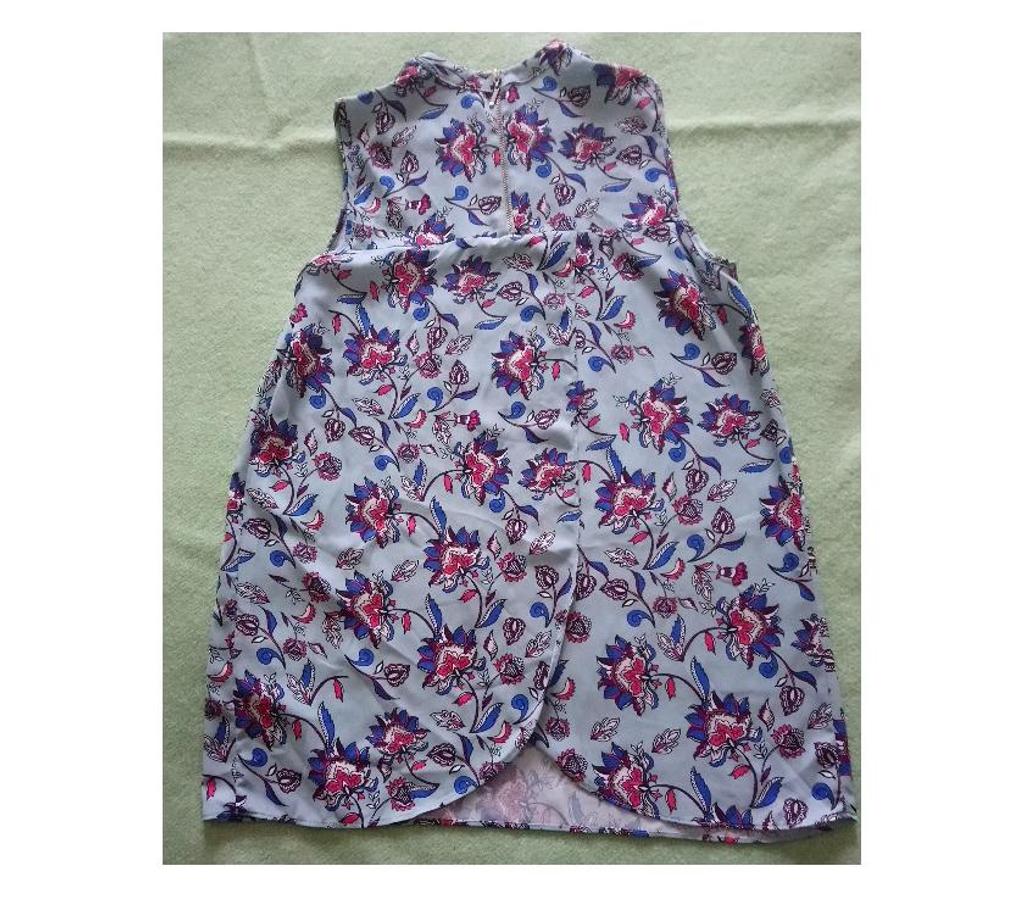 Vêtements occasion Seine-Saint-Denis La Courneuve - 93120 - Photos Vivastreet Débardeur Primark
