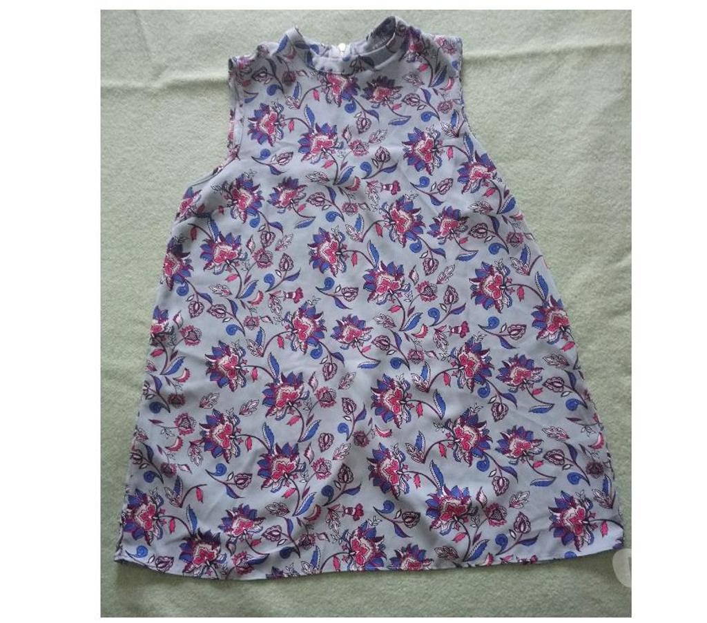 Vêtements occasion Seine-Saint-Denis La Courneuve - 93120 - Photos Vivastreet Débardeur Primark