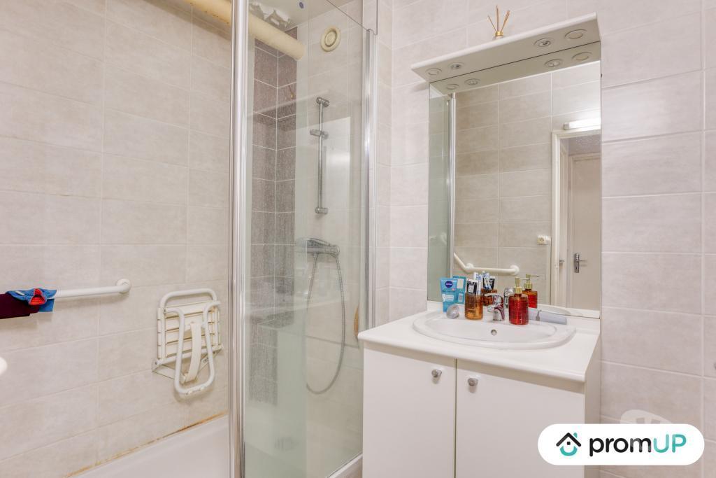 Appartements à vendre Cher Vierzon - 18100 - Photos Vivastreet (V6467) Appartement en souplex de 81 m2 à Vierzon