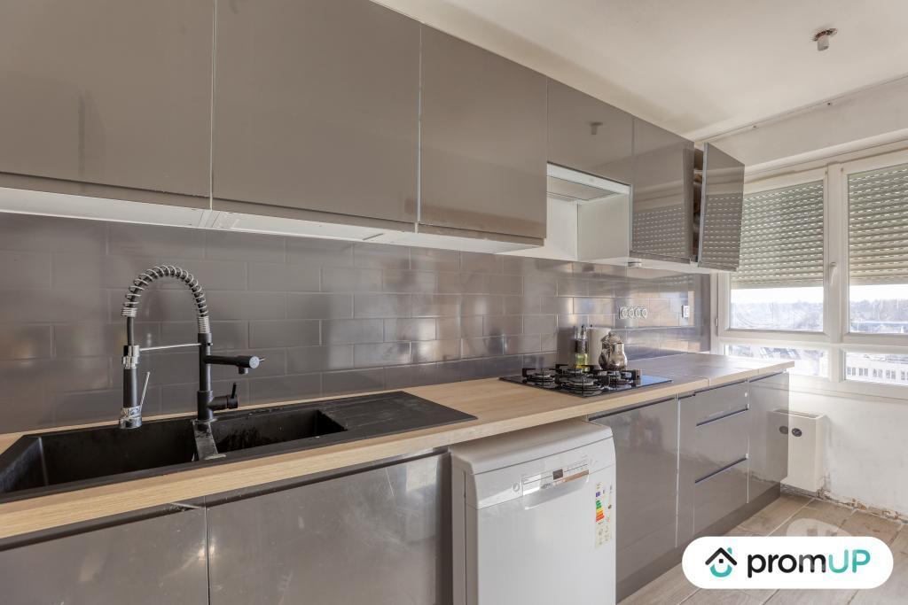 Appartements à vendre Cher Vierzon - 18100 - Photos Vivastreet (V6467) Appartement en souplex de 81 m2 à Vierzon