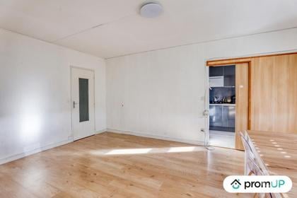 Vendre appartement Vierzon Cher - Photos Vivastreet (V6467) Appartement en souplex de 81 m2 à Vierzon