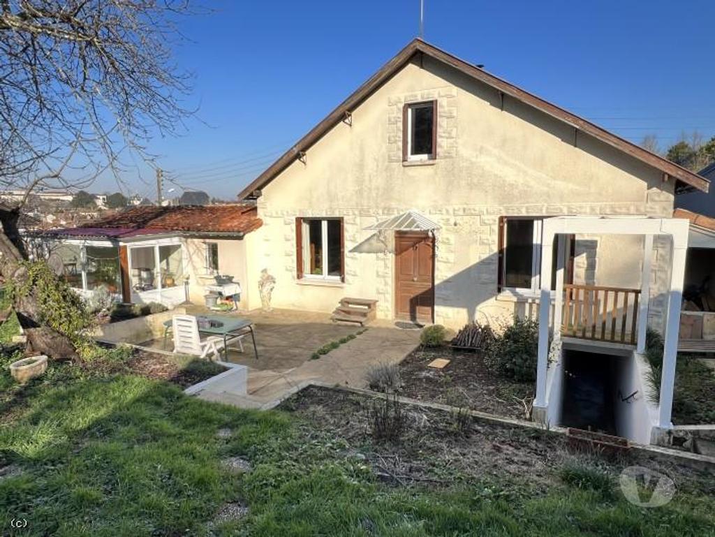 Vente Maison Vienne Civray - 86400 - Photos Vivastreet Jolie Maison de Ville Rénovée avec Beau Jardin et Belles Vues