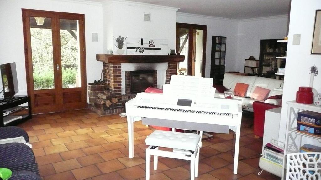 Vente Maison Gers Masseube - 32140 - Photos Vivastreet Maison avec sous-sol dans un parc arboré avec piscine, à deux