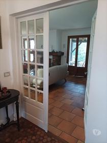 Maison avec sous-sol dans un parc arboré avec piscine, à deux