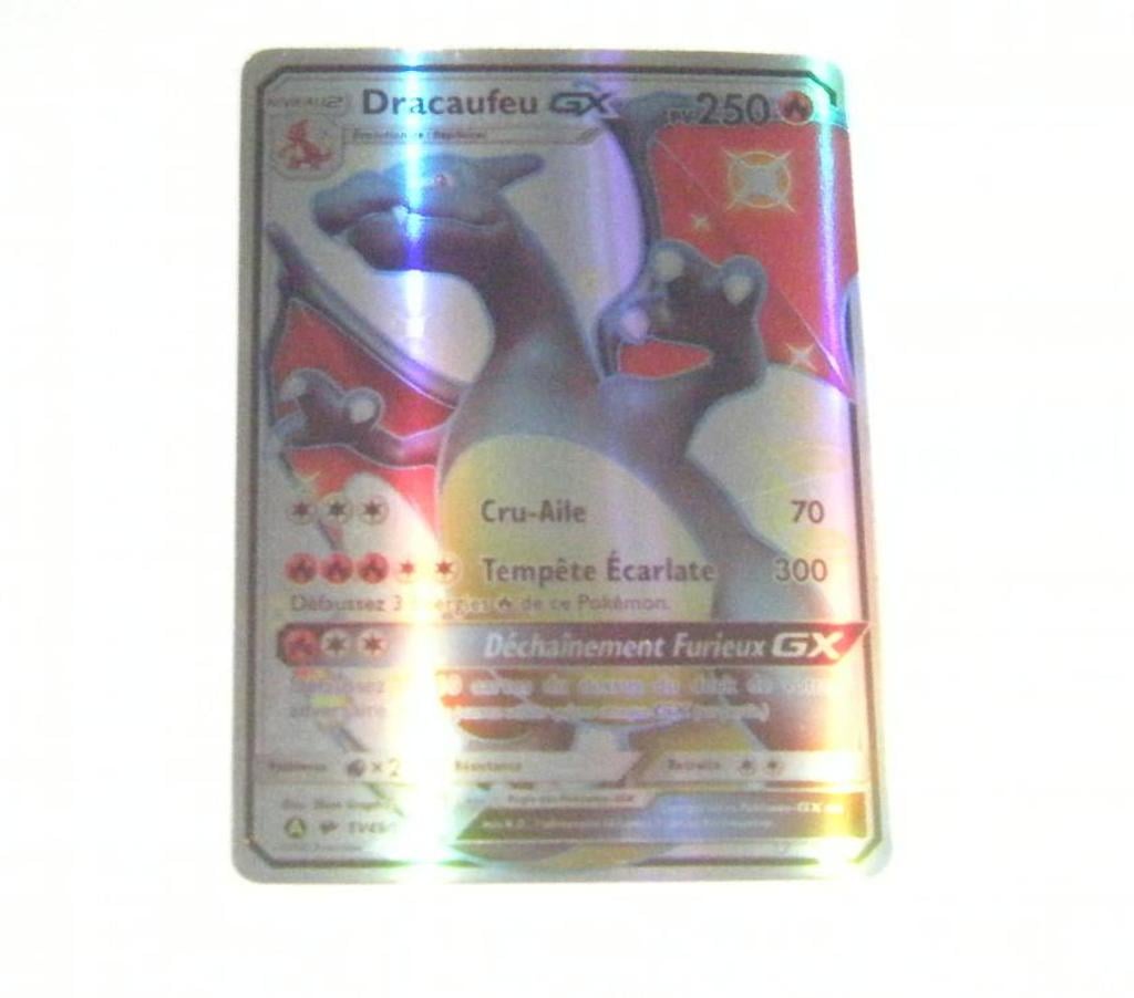 Collection Landes Tosse - 40230 - Photos Vivastreet Carte Pokémon Dracaufeu GX Shiny neuve ultra rare réplique
