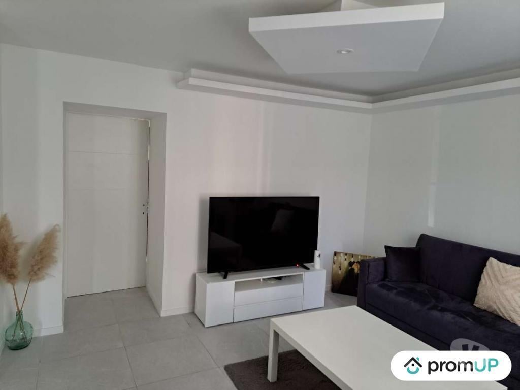 Appartements à vendre Ain Oyonnax - Photos Vivastreet (V4990) immeuble de rapport - Appartement de 70m² situé à Oyonnax