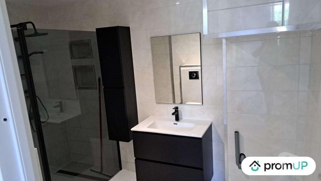 Appartements à vendre Ain Oyonnax - Photos Vivastreet (V4990) immeuble de rapport - Appartement de 70m² situé à Oyonnax