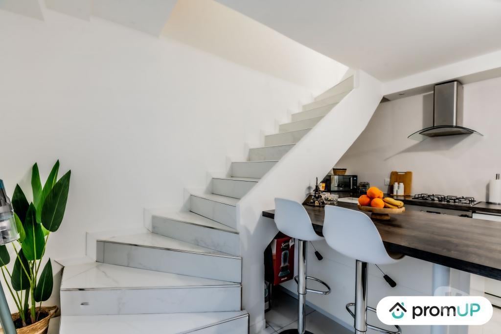 Appartements à vendre Ain Oyonnax - Photos Vivastreet (V4979) immeuble de rapport - à Oyonnax à 1h de Lyon et Genève