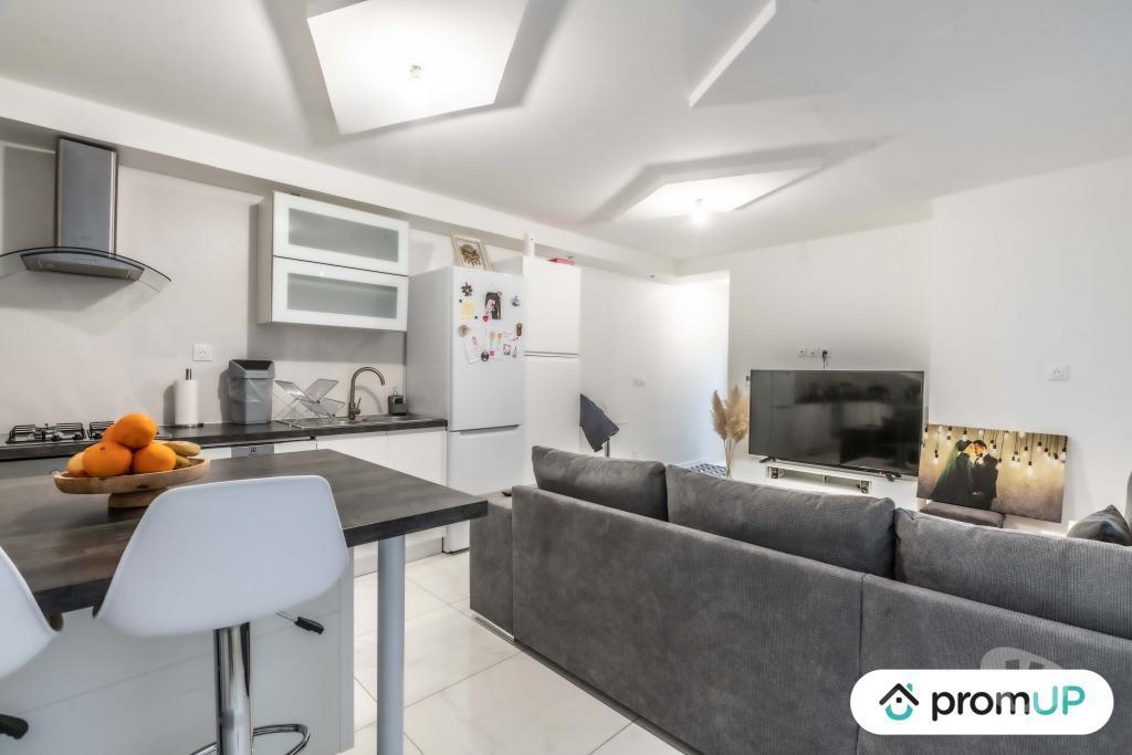 Appartements à vendre Ain Oyonnax - Photos Vivastreet (V4979) immeuble de rapport - à Oyonnax à 1h de Lyon et Genève