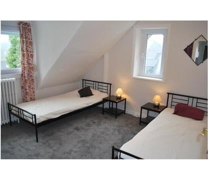 Appartement meublé Morlaix Finistère - Photos Vivastreet C2 chambre ADSL jardin, terrasse MORLAIX Coastsehro