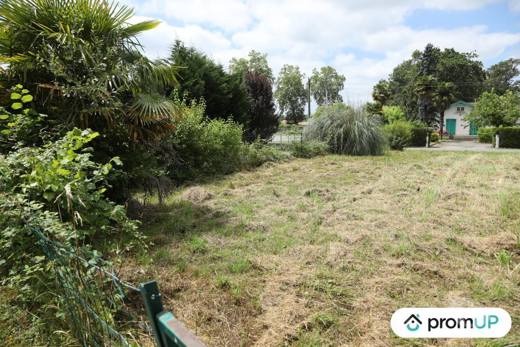 Terrain à vendre Landes Labatut - 40300 - Photos Vivastreet (V6109) Terrain de 890m2 situé à LABATUT