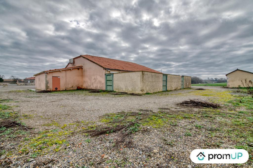 Fond de Commerce a vendre Gers Sempesserre - 32700 - Photos Vivastreet (V6509) Local commercial de 320 m2 à SEMPESSERRE