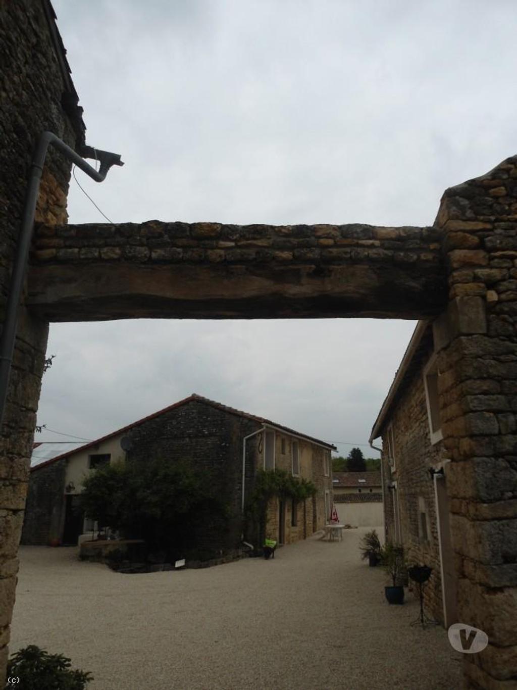 Vente Maison Charente Villefagnan - 16240 - Photos Vivastreet Superbe Propriété Avec Maison Principale Et 5 Gîtes. Belle...
