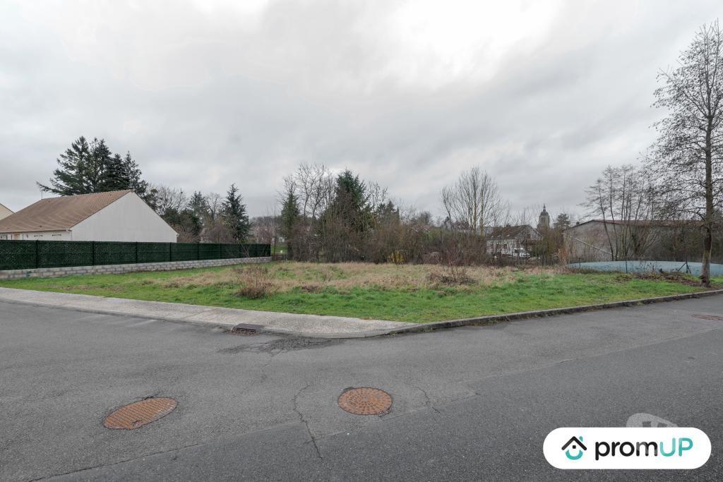 Terrain à vendre Seine-et-Marne Montigny Lencoup - 77520 - Photos Vivastreet (V6530) Terrain constructible de 651 m2 à Montigny-Lencoup