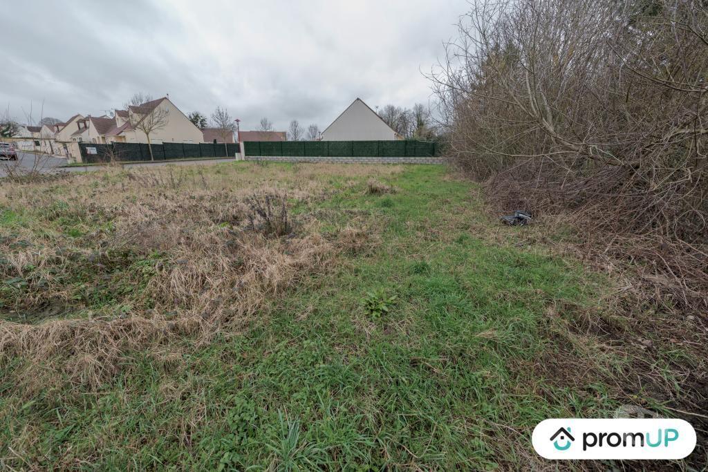 Terrain à vendre Seine-et-Marne Montigny Lencoup - 77520 - Photos Vivastreet (V6530) Terrain constructible de 651 m2 à Montigny-Lencoup