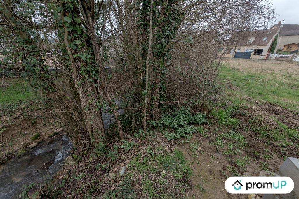 Terrain à vendre Seine-et-Marne Montigny Lencoup - 77520 - Photos Vivastreet (V6530) Terrain constructible de 651 m2 à Montigny-Lencoup