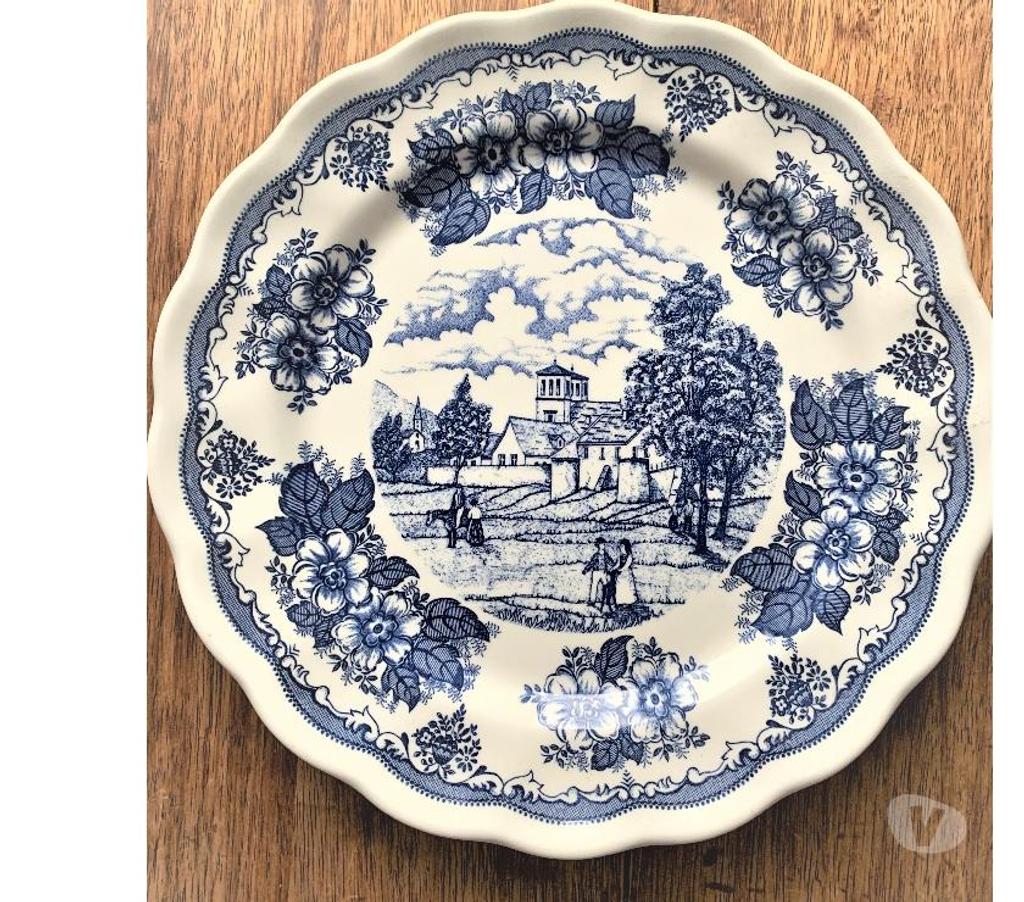 Ameublement & art de la table Val-de-Marne Villejuif - 94800 - Photos Vivastreet Assiette Plate En Faïence De Chez " N. FONTEBASSO 1760"