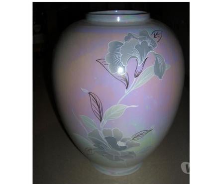 Décoration - art Leguevin Haute-Garonne - Photos Vivastreet Vase porcelaine nacré et décor fleur