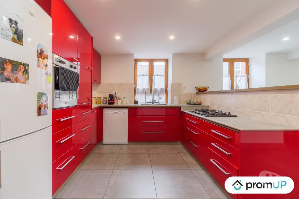 Vente Maison Haute-Loire Montfaucon en Velay - 43290 - Photos Vivastreet (V6520) Maison ancienne de 154 m2 à MONTFAUCON-EN-VELAY