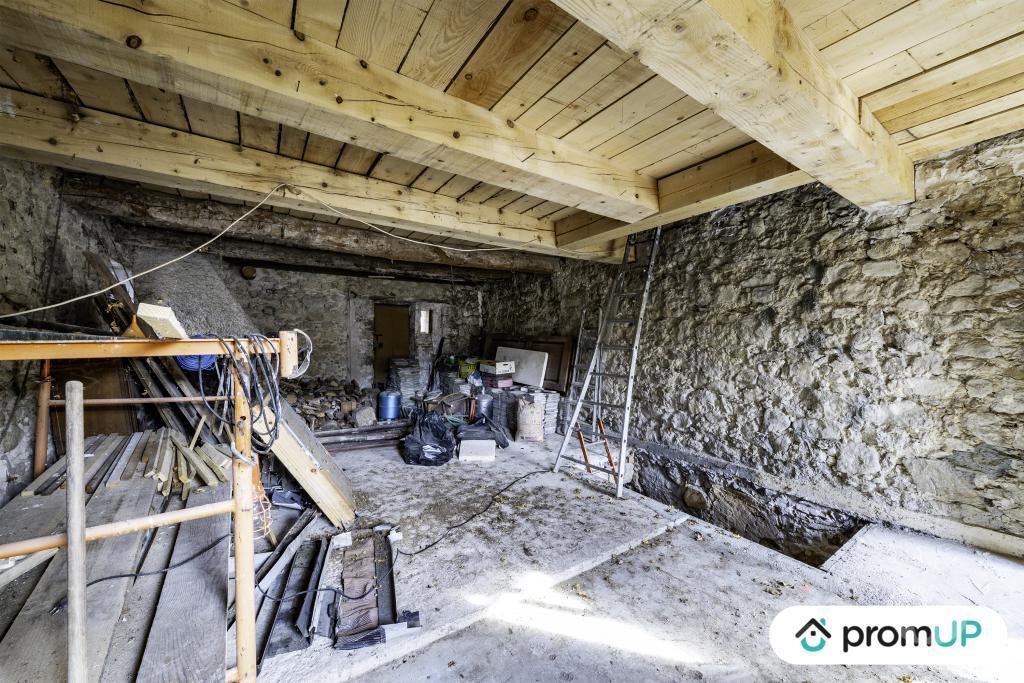 Vente Maison Alpes-de-Haute-Provence Peyroules - 04120 - Photos Vivastreet (V6525) Maison de 120 m2 à PEYROULES