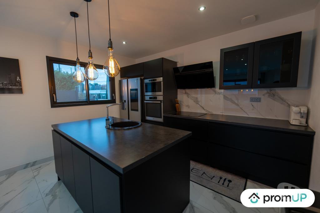 Vente Maison Puy-de-Dôme Clermont Ferrand - Photos Vivastreet (V6551) Maison contemporaine de 120 m2 à CLERMONT-FERRAND