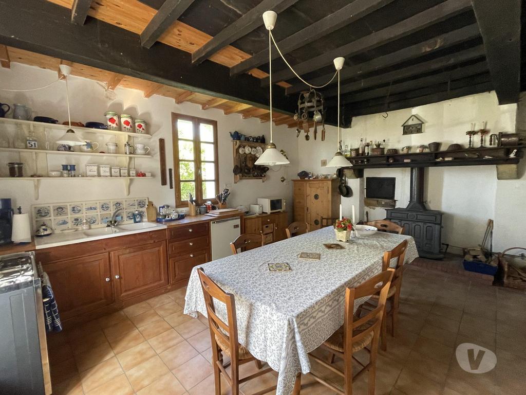 Vente Maison Haute-Garonne Gensac de Boulogne - 31350 - Photos Vivastreet Maison de caractere dans joli hameau avec jardin et piscine
