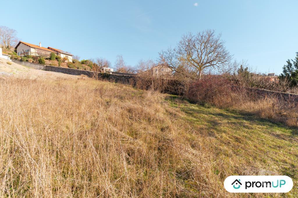 Terrain à vendre Haute-Loire St Germain Laprade - 43700 - Photos Vivastreet (V6554) Terrain constructible de 599 m2 à SAINT-GERMAIN-LAPRADE
