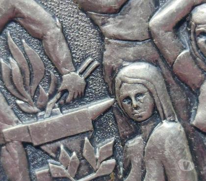 Collection Bernes sur Oise Val-d'Oise - Photos Vivastreet Médaille En Bronze Argenté Département De L'Aisne 1994