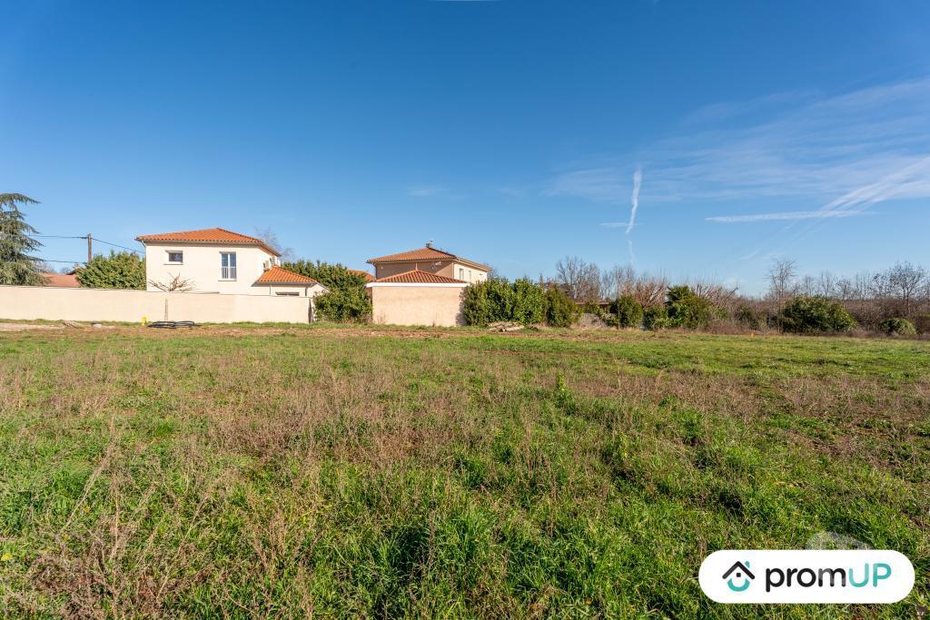Terrain à vendre Rhône Brindas - 69126 - Photos Vivastreet (V6541) Terrain constructible de 673 m2 à BRINDAS