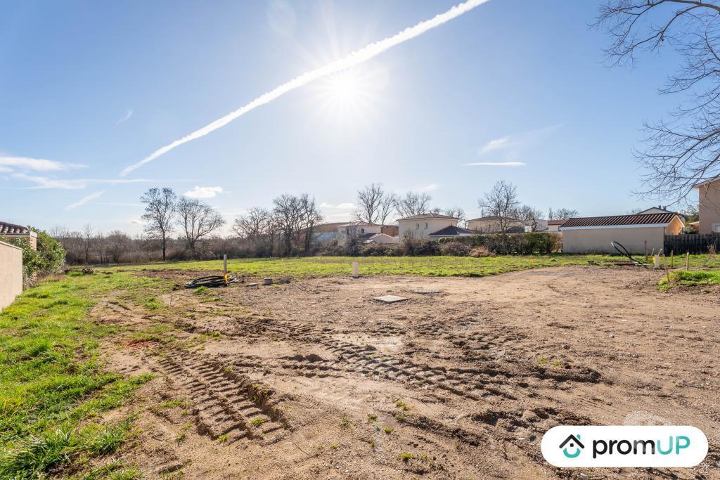 Terrain à vendre Rhône Brindas - 69126 - Photos Vivastreet (V6541) Terrain constructible de 673 m2 à BRINDAS