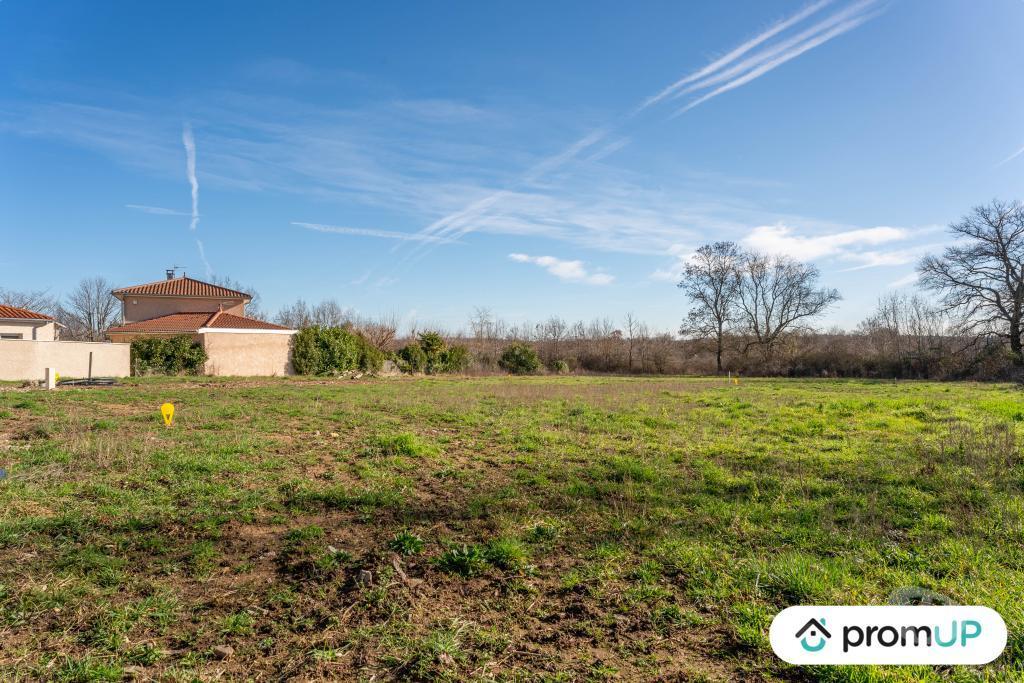 Terrain à vendre Rhône Brindas - 69126 - Photos Vivastreet (V6541) Terrain constructible de 673 m2 à BRINDAS