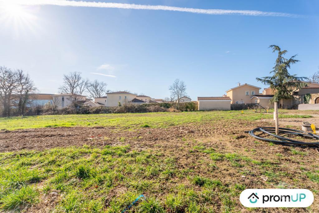 Terrain à vendre Rhône Brindas - 69126 - Photos Vivastreet (V6541) Terrain constructible de 673 m2 à BRINDAS