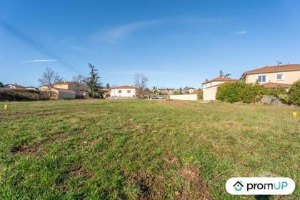 Vente Terrain Brindas Rhône - Photos Vivastreet (V6541) Terrain constructible de 673 m2 à BRINDAS