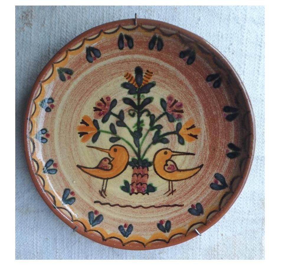 Décoration - art Hérault Castries - 34160 - Photos Vivastreet Anciennes assiettes artisanales en terre cuite vernissée 