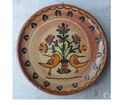 Photos Vivastreet Anciennes assiettes artisanales en terre cuite vernissée