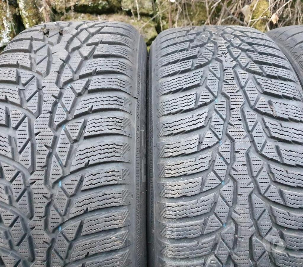 Pièces et services auto Loire St Etienne - Photos Vivastreet 4 roues neige Audi A6 205 55 16 91T envoi possible