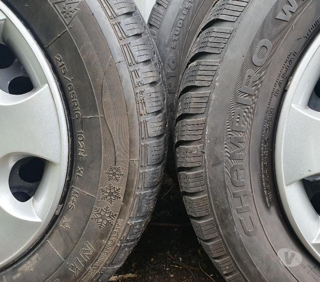 Pièces et services auto Loire St Etienne - Photos Vivastreet 4 roues neige Volkswagen Tiguan 215 65 16 102H envoi possibl