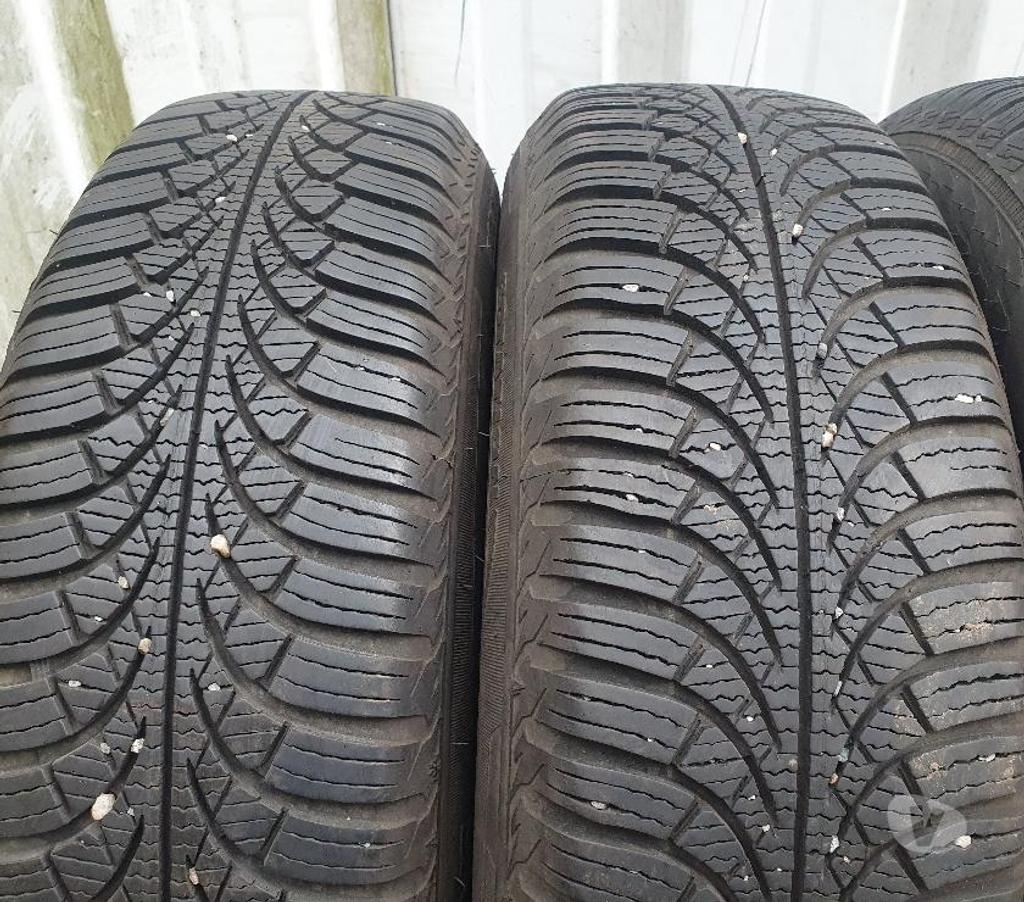 Pièces et services auto Loire St Etienne - Photos Vivastreet 4 roues neige 185 65 15 88T Citroen ou Peugeot envoi possibl