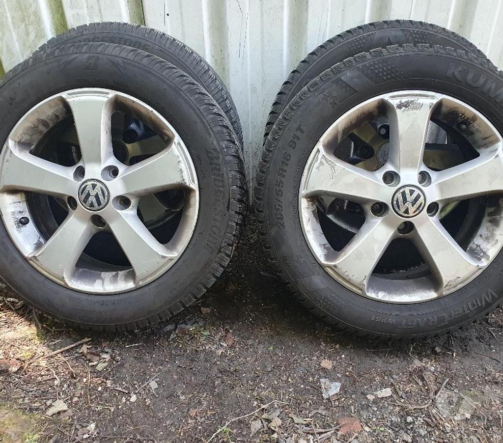 Pièces et services auto Loire St Etienne - Photos Vivastreet 4 roues neige Alu 205 55 16 91T Volkswagen Touran envoi poss