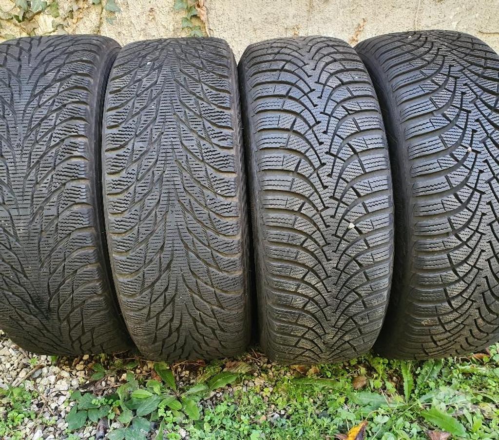Pièces et services auto Loire St Etienne - Photos Vivastreet 4 roues neige VW Golf 8 en 205 55 16 91H envoi possible