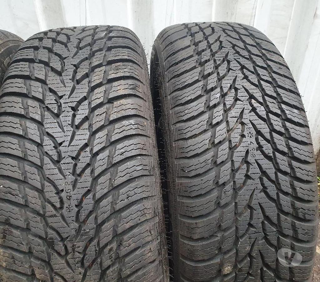 Pièces et services auto Loire St Etienne - Photos Vivastreet 4 roues neige 185 60 15 88T Nokian Renault Clio 3 envoi poss
