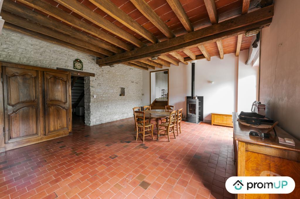 Vente Maison Yonne Lindry - 89240 - Photos Vivastreet (V6555) Maison ancienne de 351 m2 à LINDRY
