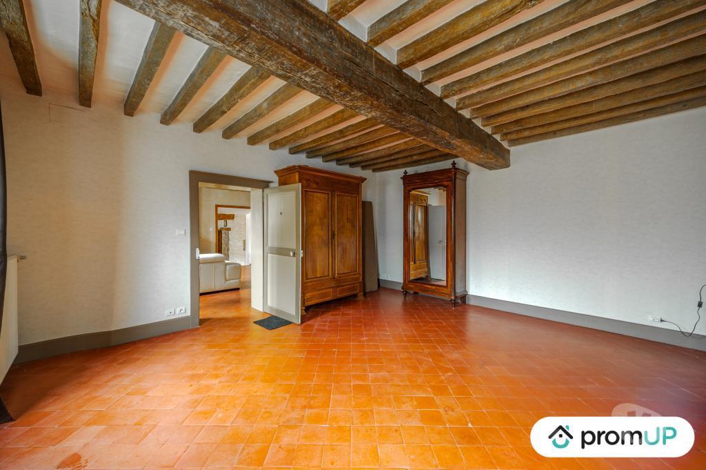 Vente Maison Yonne Lindry - 89240 - Photos Vivastreet (V6555) Maison ancienne de 351 m2 à LINDRY