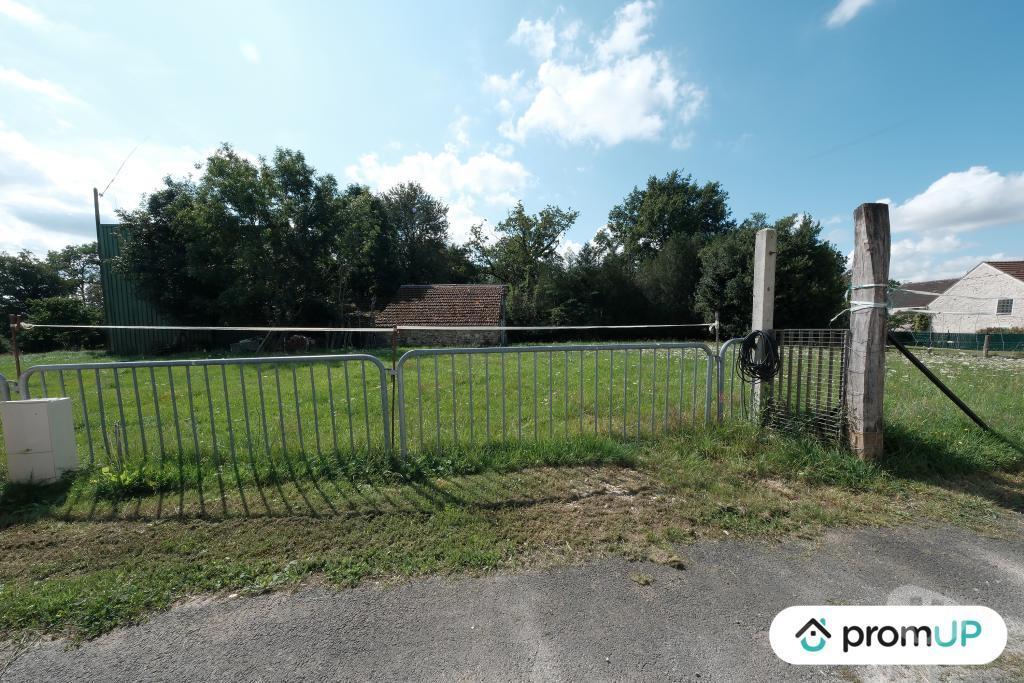 Terrain à vendre Seine-et-Marne St Leger - 77510 - Photos Vivastreet (V6196) Terrain constructible de 828 m2 à Saint-Léger